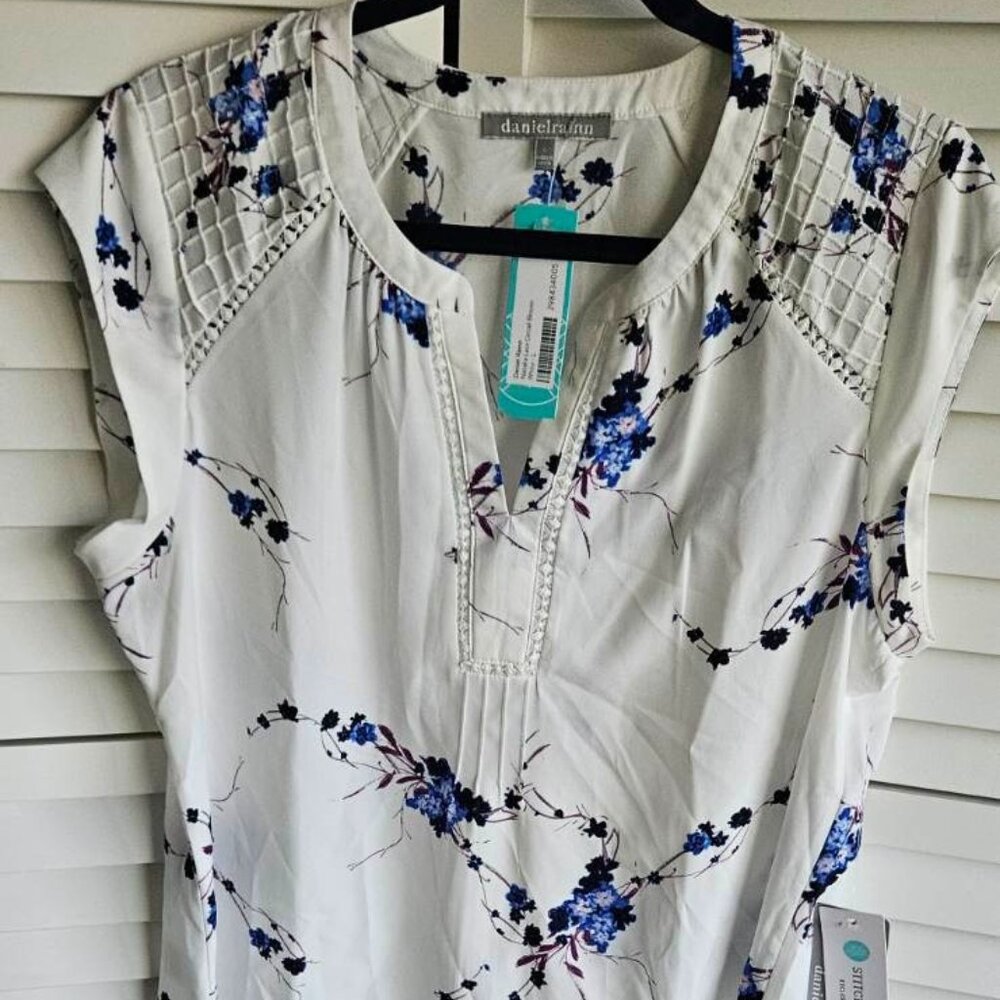 Daniel Rainn Natalia Lace Detail Blouse White- L